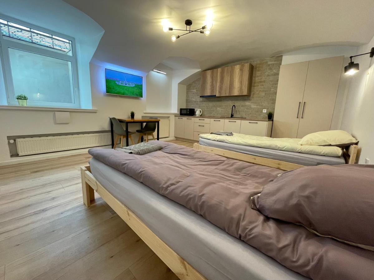 Modern Guest House In City Center I Room 1 VNO Kültér fotó